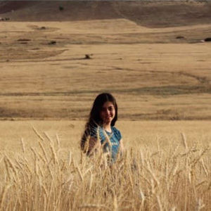 Meet your Posher, Parmis